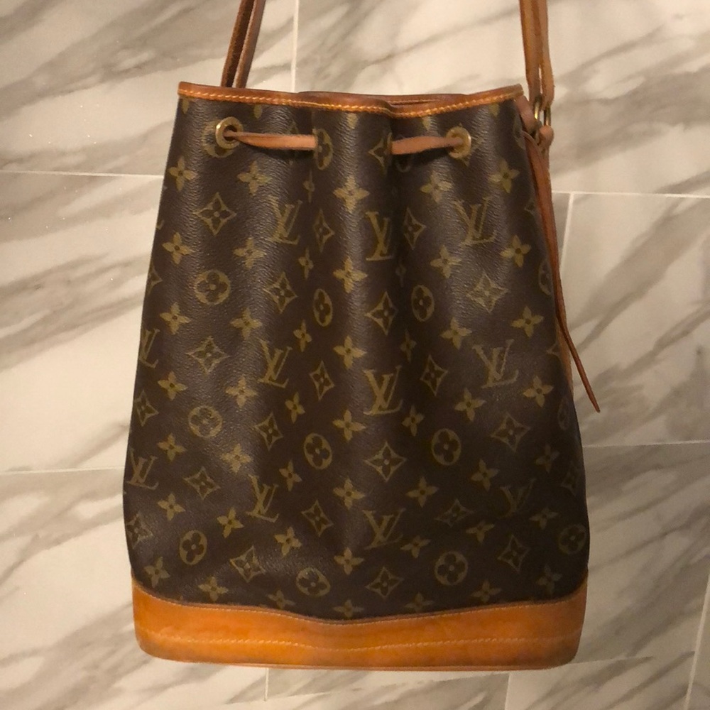 Additional photos of Louis Vuitton bag